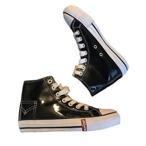 Levi’s Women’s Vinyl High Top Sneakers